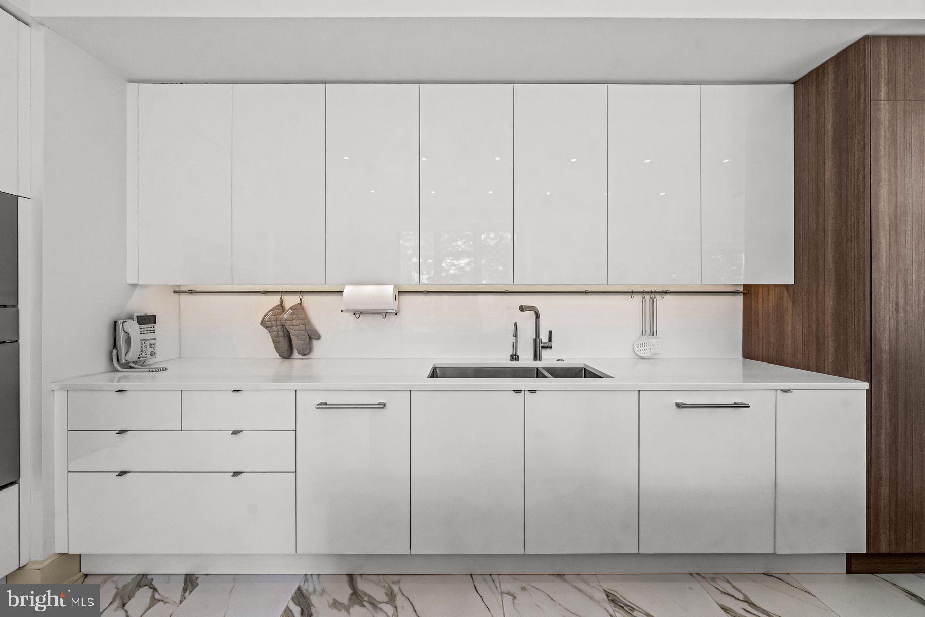 RAVENSCLIFF - Residential