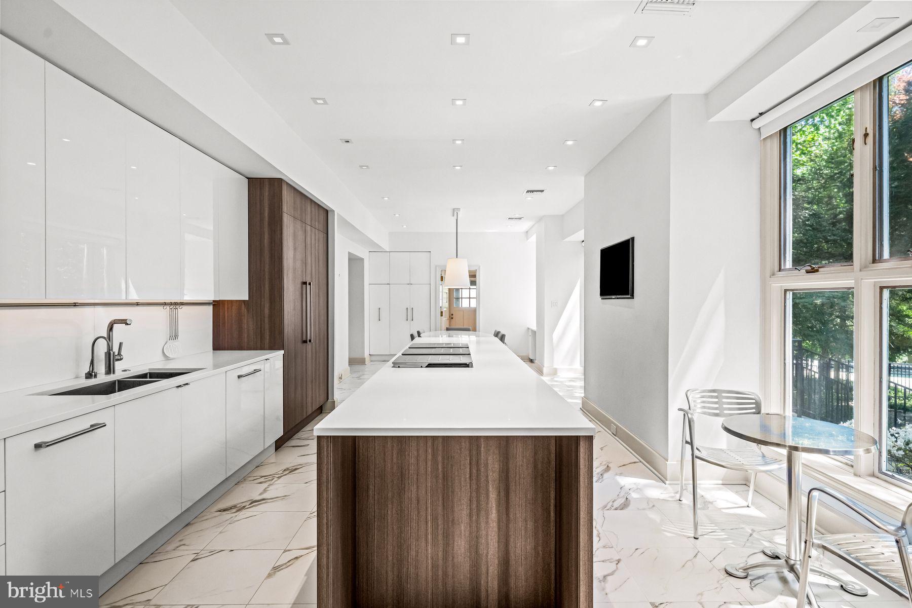 RAVENSCLIFF - Residential