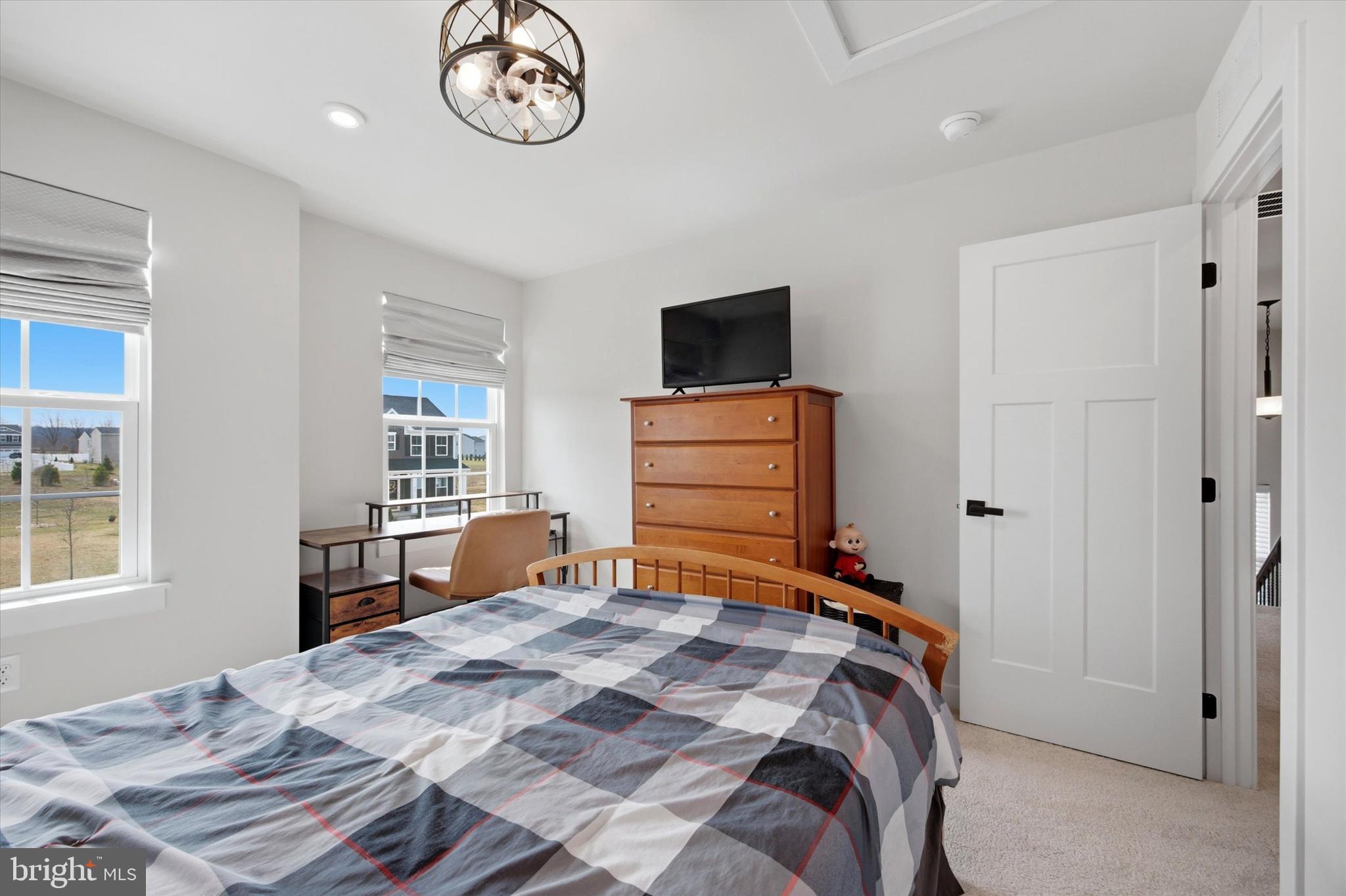 CHESTNUT RIDGE - Residential