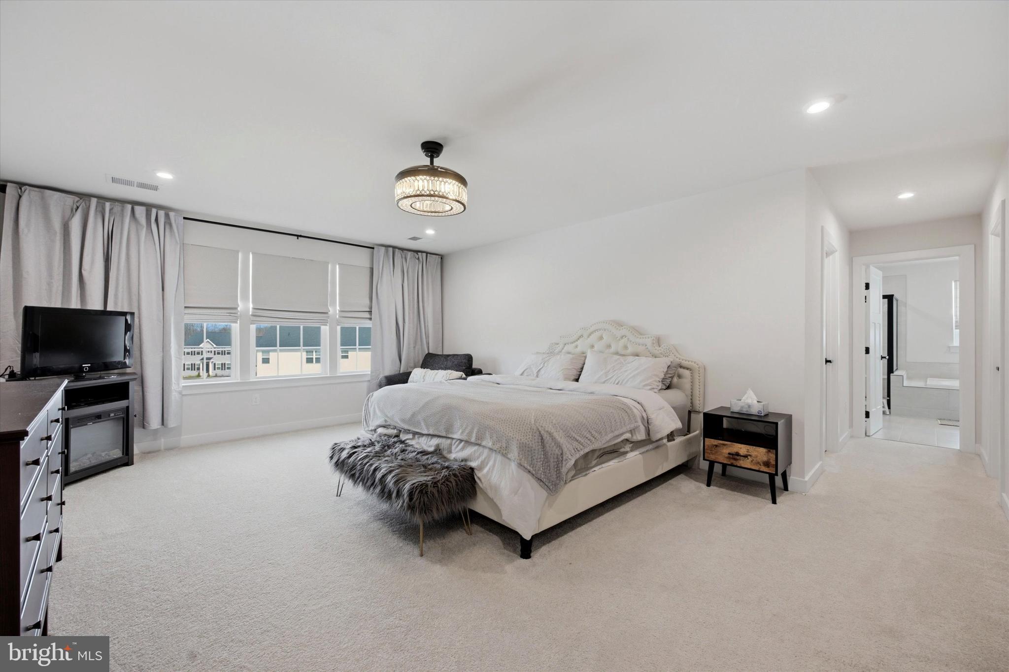 CHESTNUT RIDGE - Residential