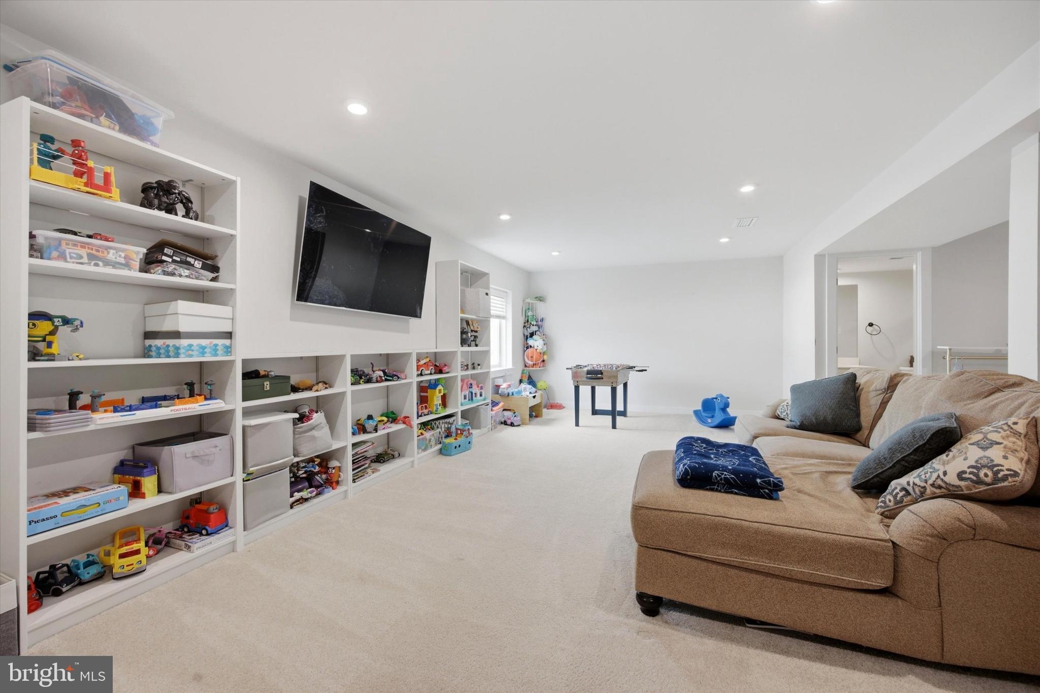 CHESTNUT RIDGE - Residential