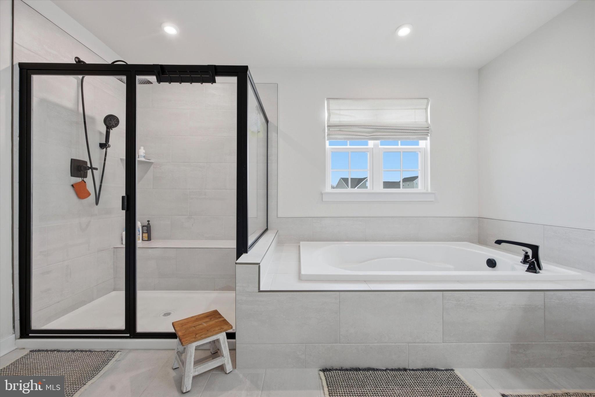 CHESTNUT RIDGE - Residential