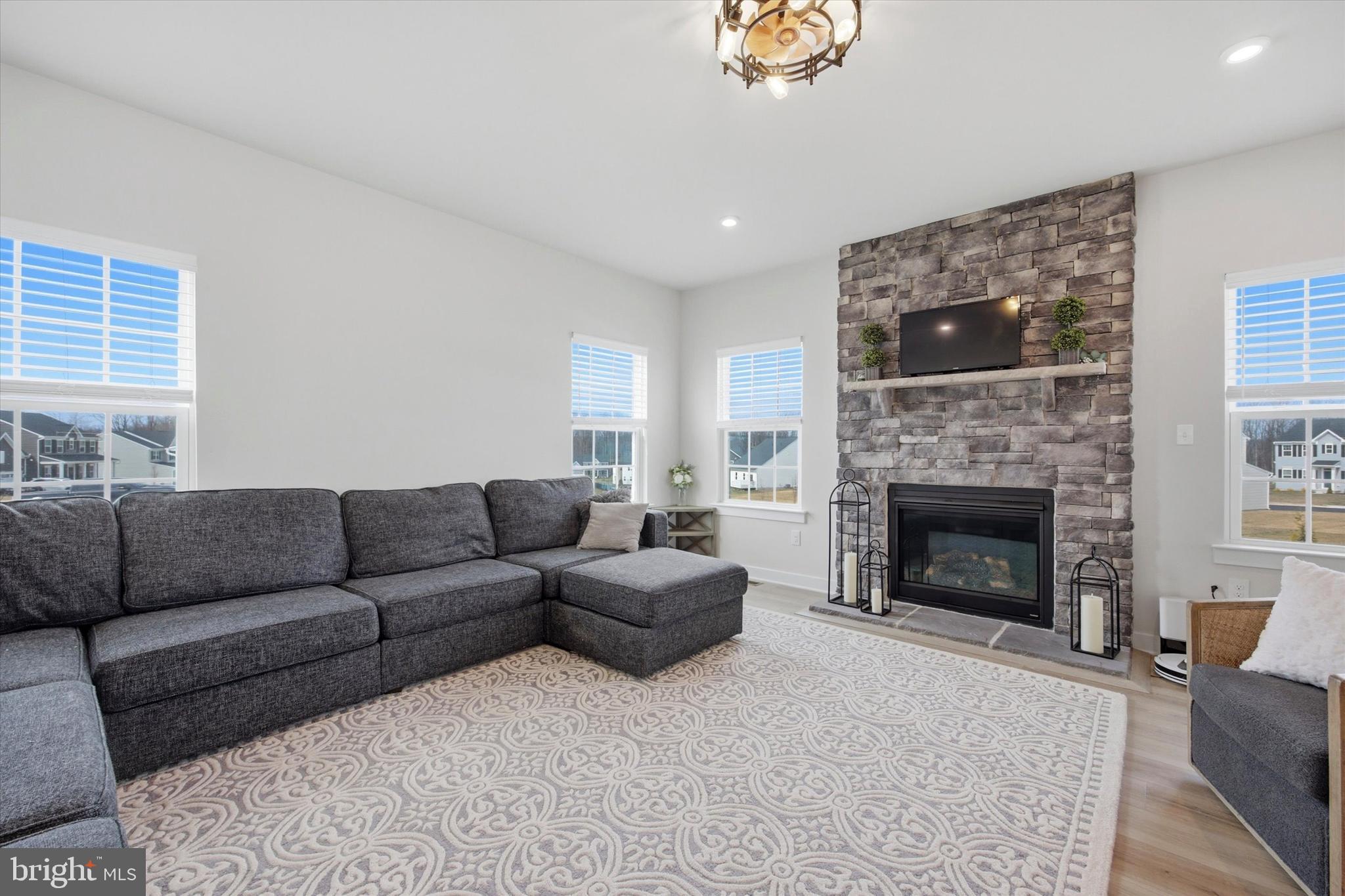 CHESTNUT RIDGE - Residential