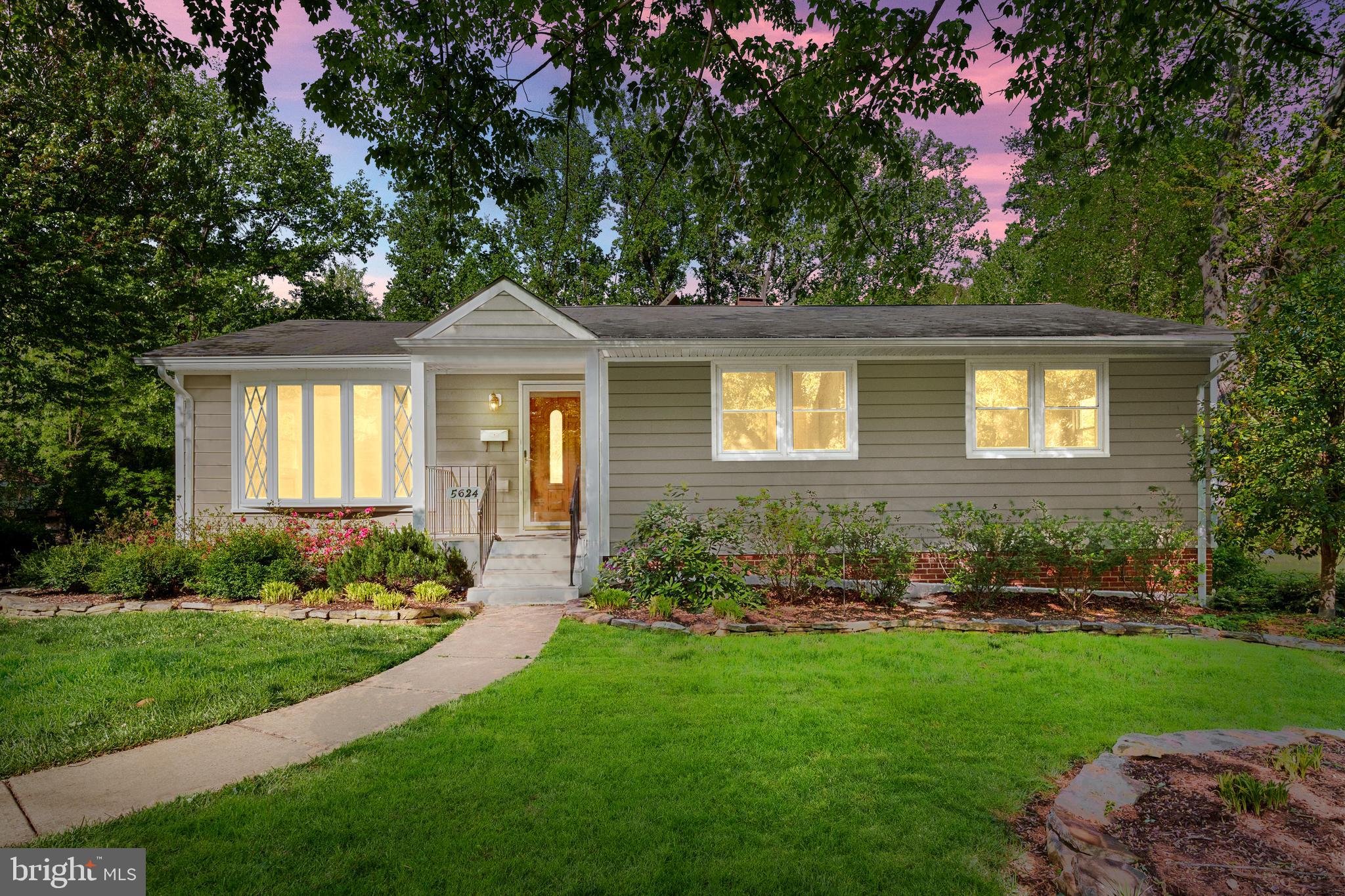 FAIRFAX HOMES - Residential