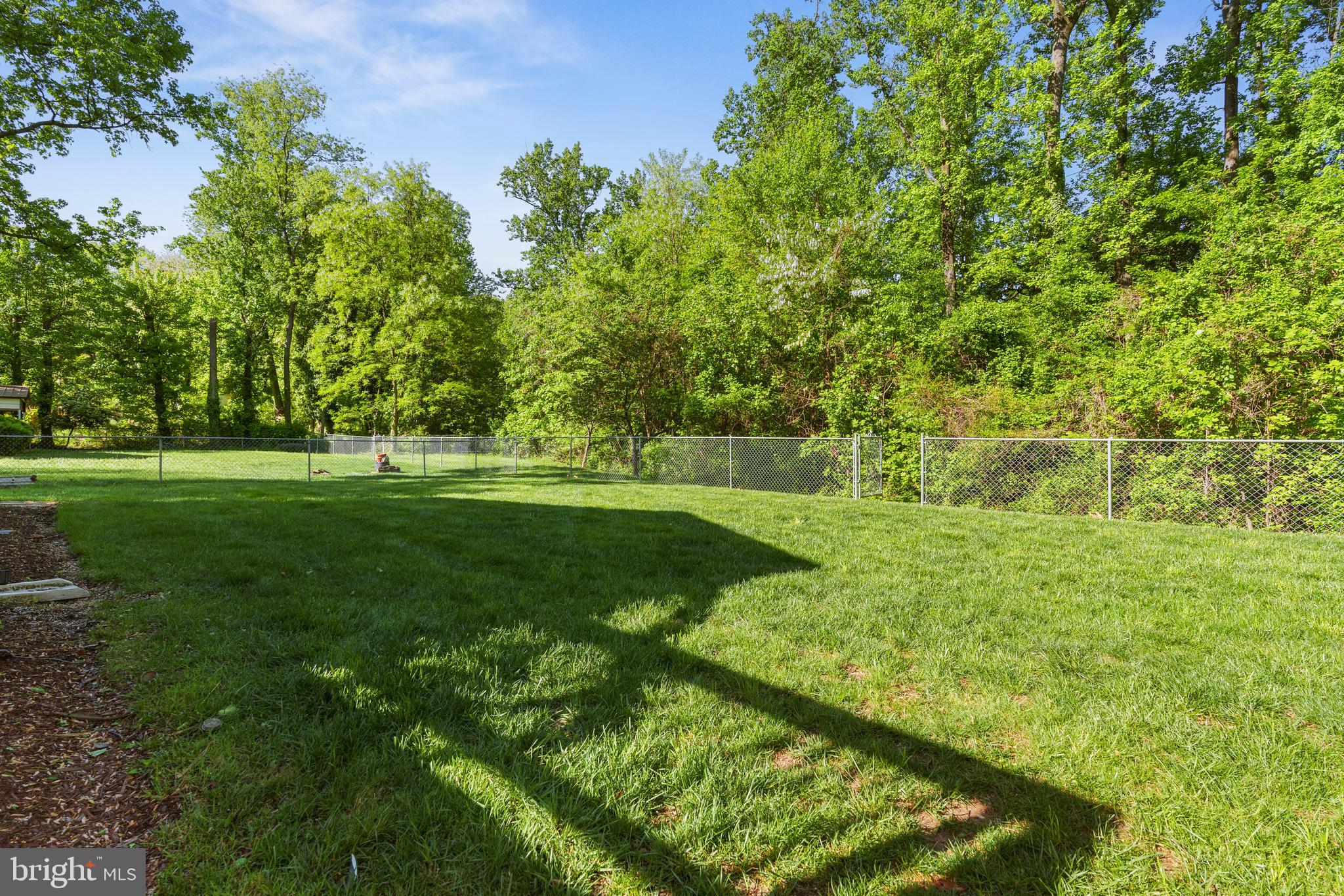 FAIRFAX HOMES - Residential