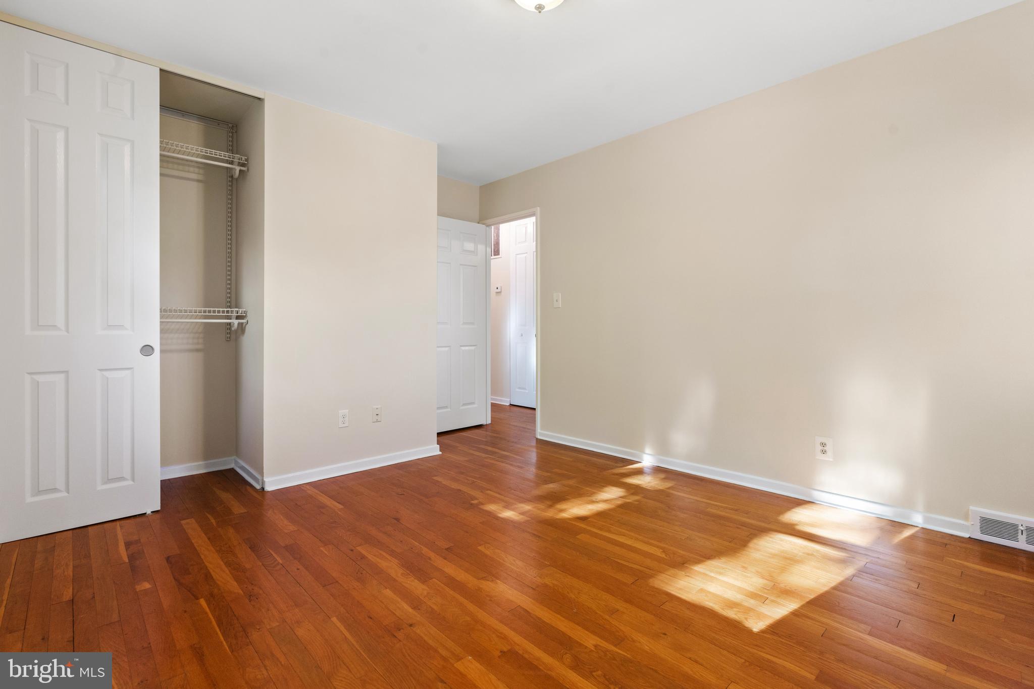 FAIRFAX HOMES - Residential