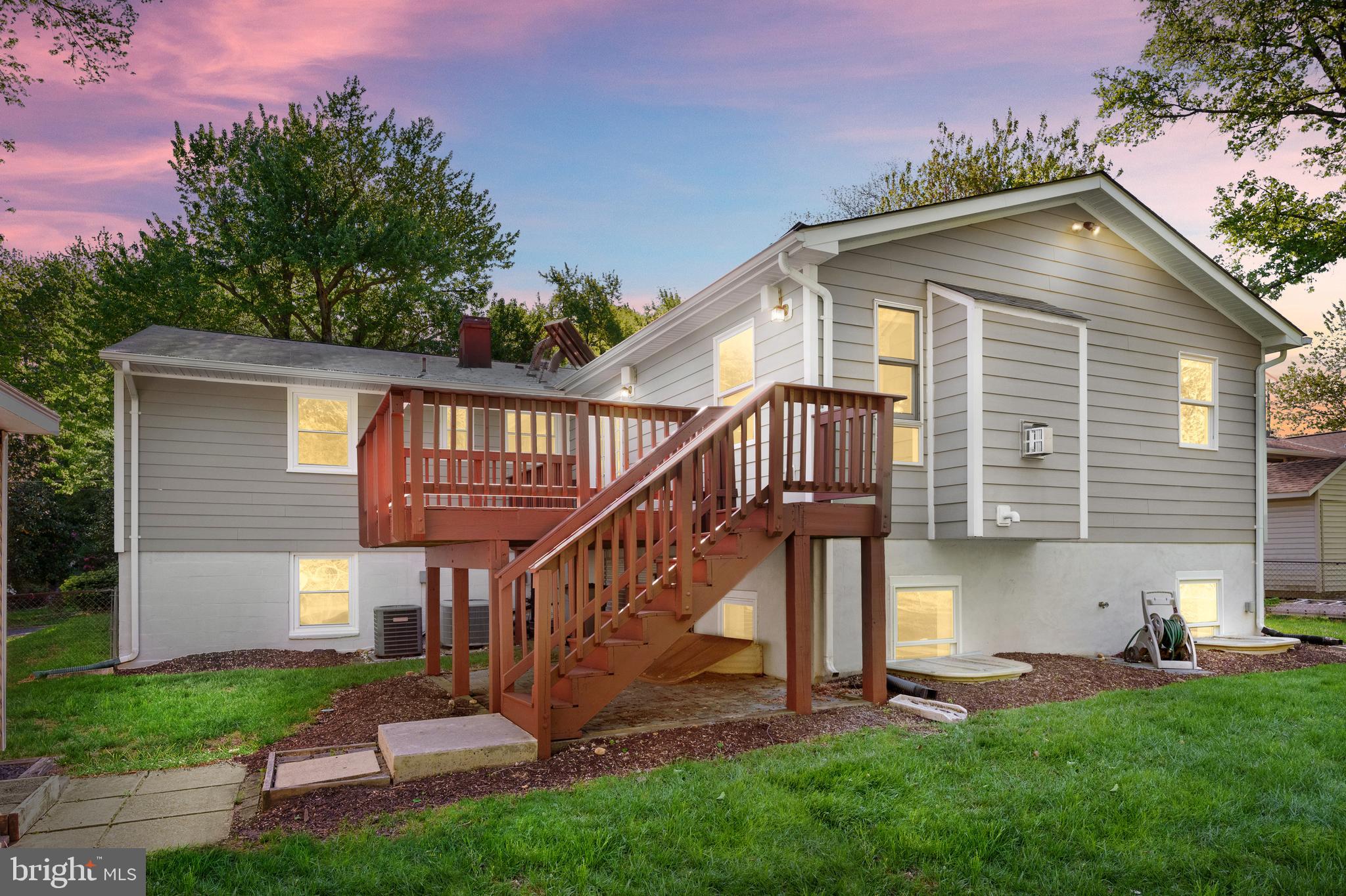 FAIRFAX HOMES - Residential