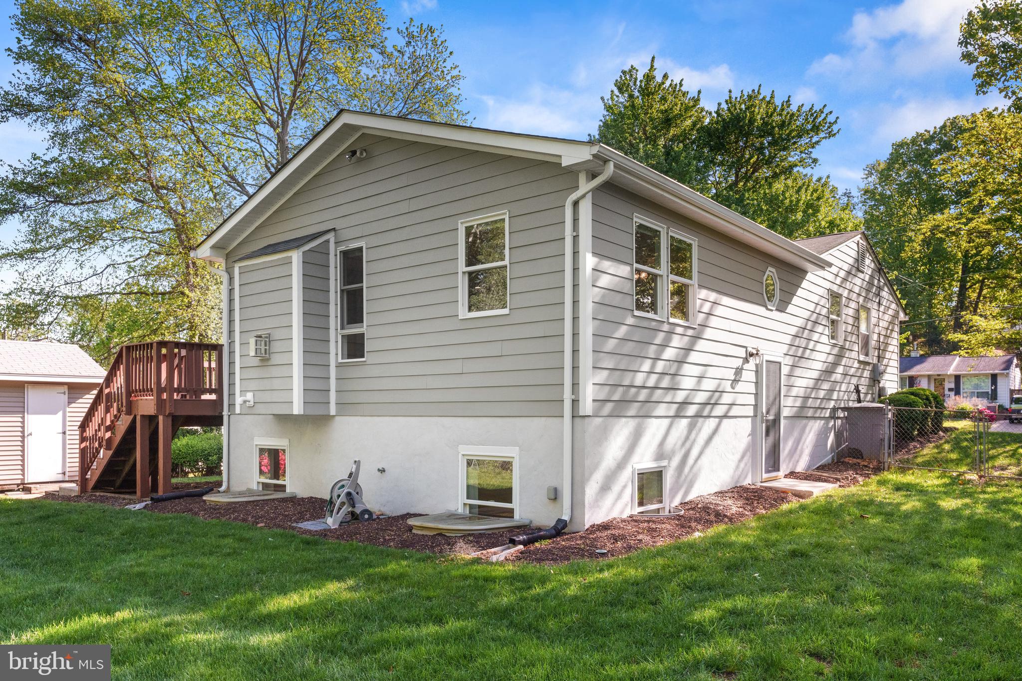 FAIRFAX HOMES - Residential