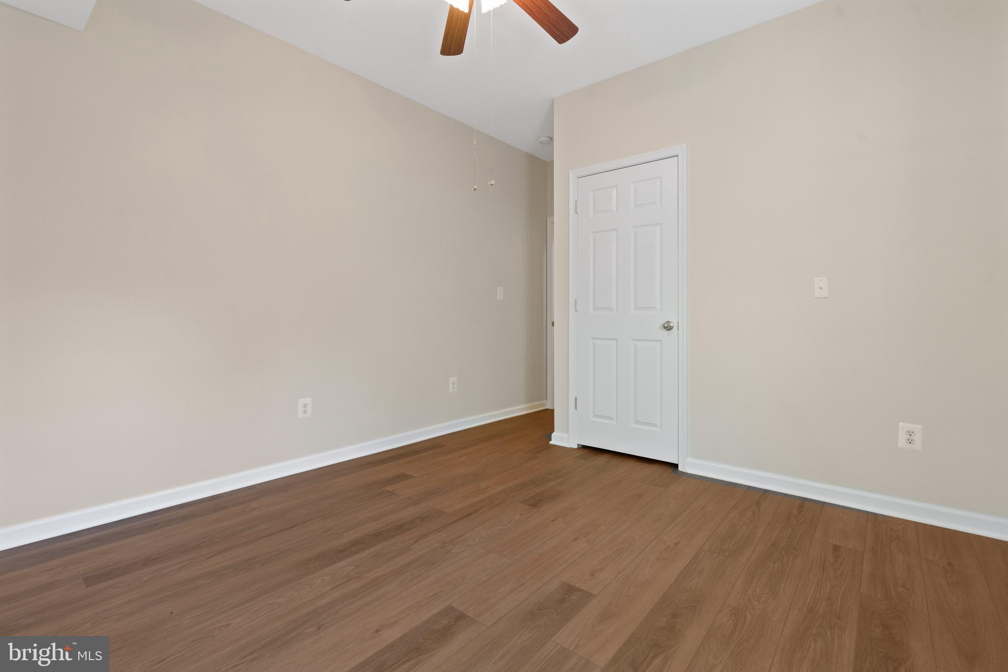 FAIRFAX HOMES - Residential