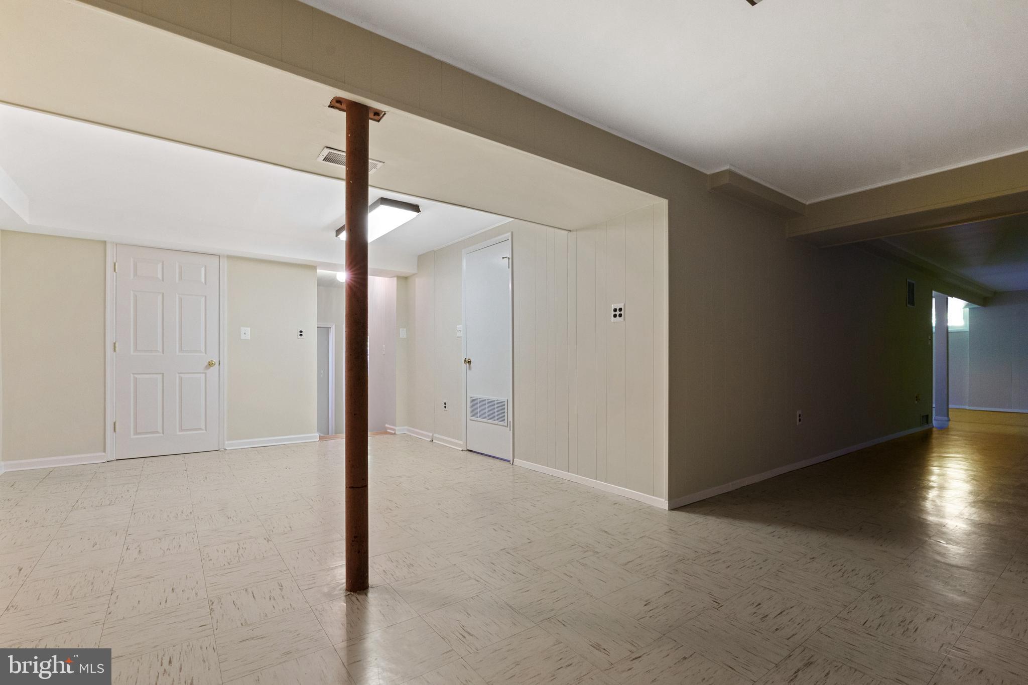 FAIRFAX HOMES - Residential