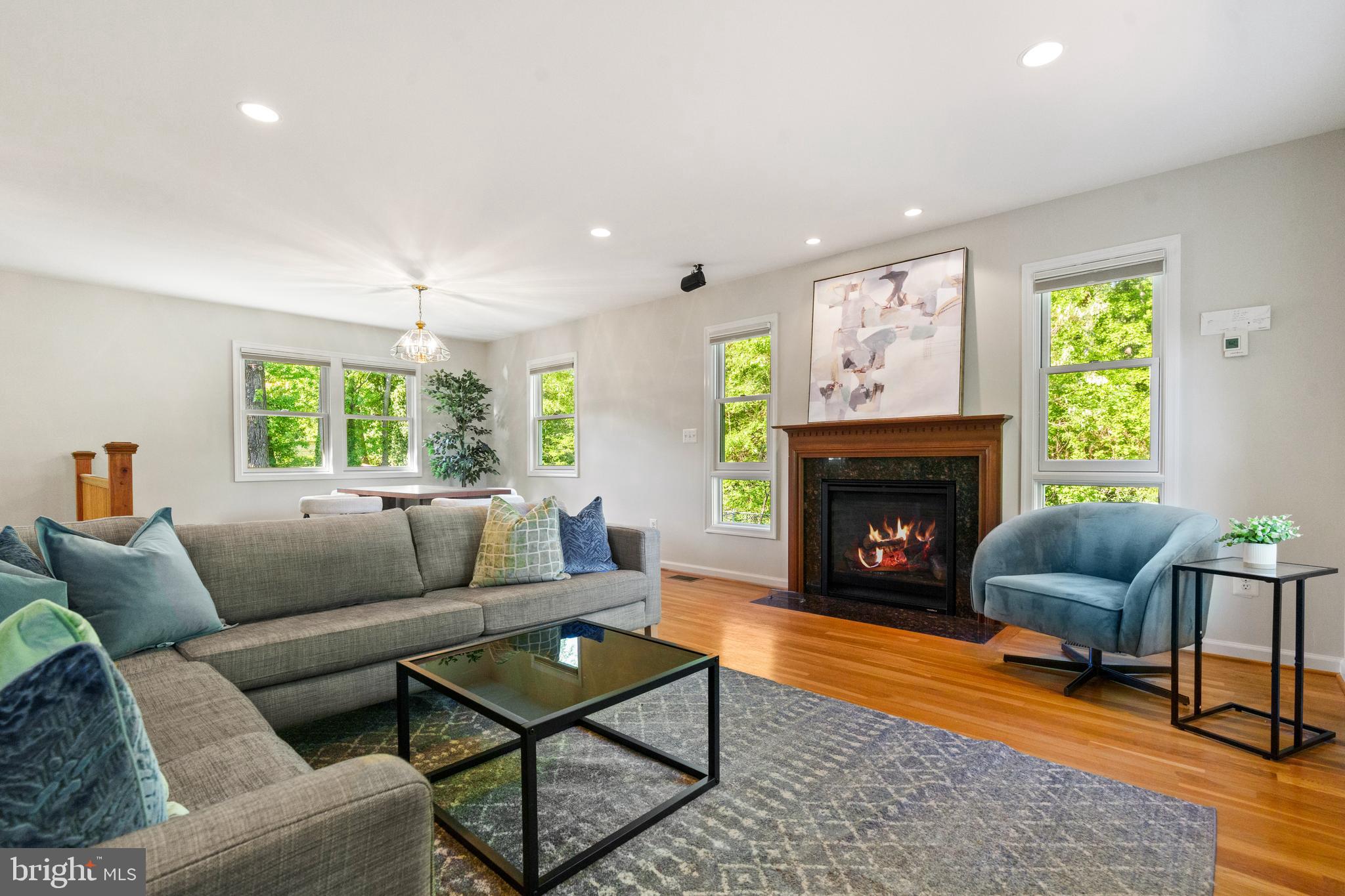 FAIRFAX HOMES - Residential