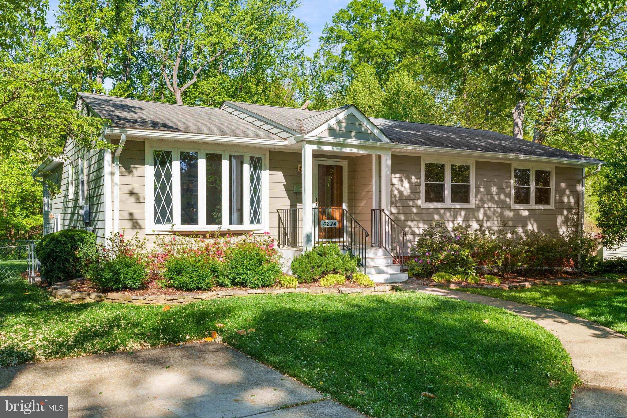 FAIRFAX HOMES - Residential