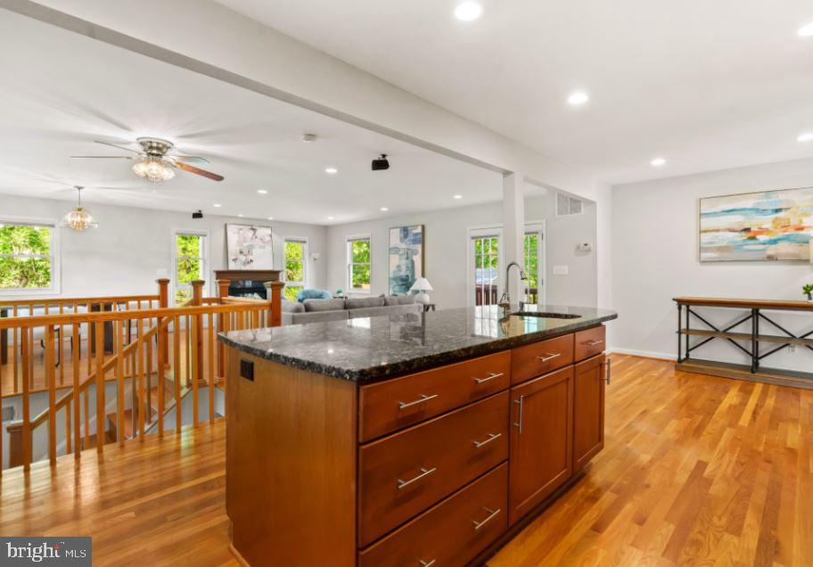 FAIRFAX HOMES - Residential