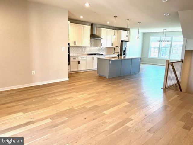 METRO WALK AT MOOREFIELD STATION - Residential Lease