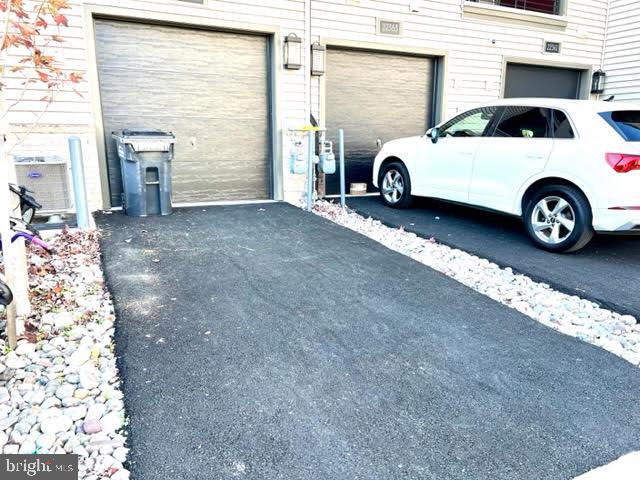 METRO WALK AT MOOREFIELD STATION - Residential Lease