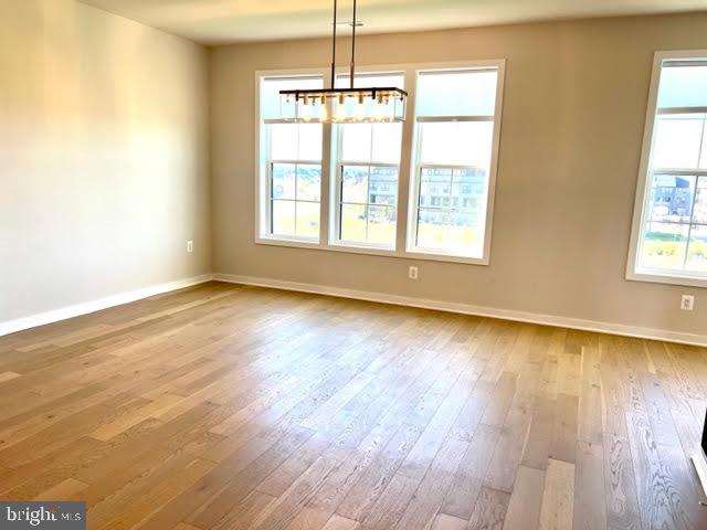 METRO WALK AT MOOREFIELD STATION - Residential Lease