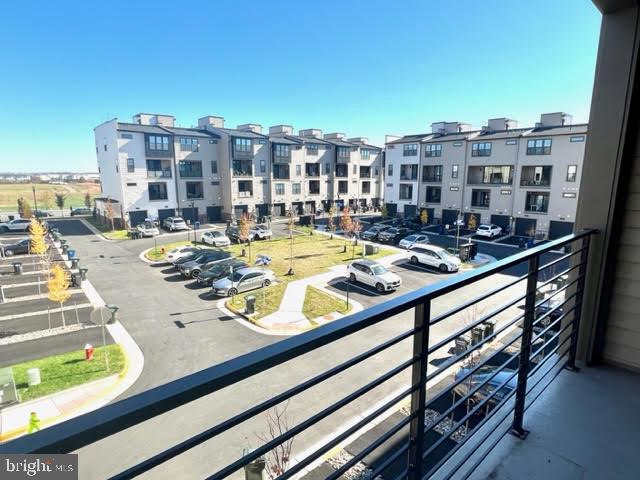 METRO WALK AT MOOREFIELD STATION - Residential Lease