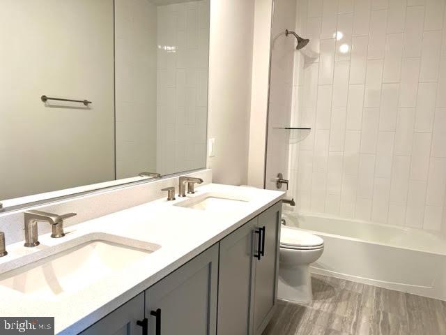 METRO WALK AT MOOREFIELD STATION - Residential Lease