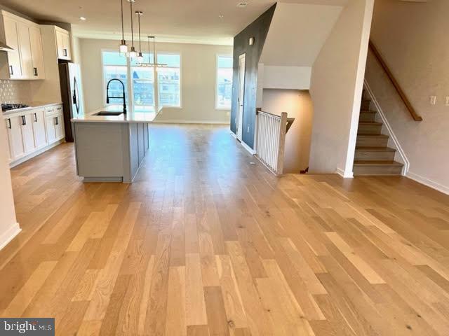 METRO WALK AT MOOREFIELD STATION - Residential Lease