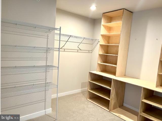 METRO WALK AT MOOREFIELD STATION - Residential Lease