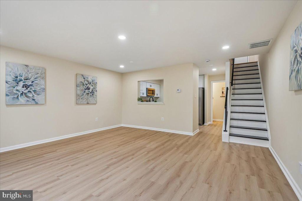 Photo of 12057 Crimson Lane #198, SILVER SPRING, MD 20904 (MLS # MDMC2225028)