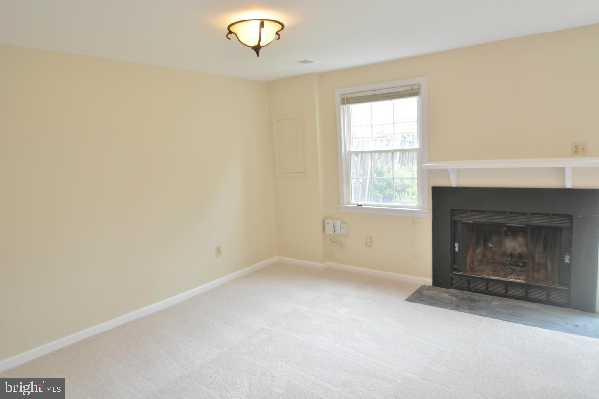 AMBERLEIGH - Residential Lease