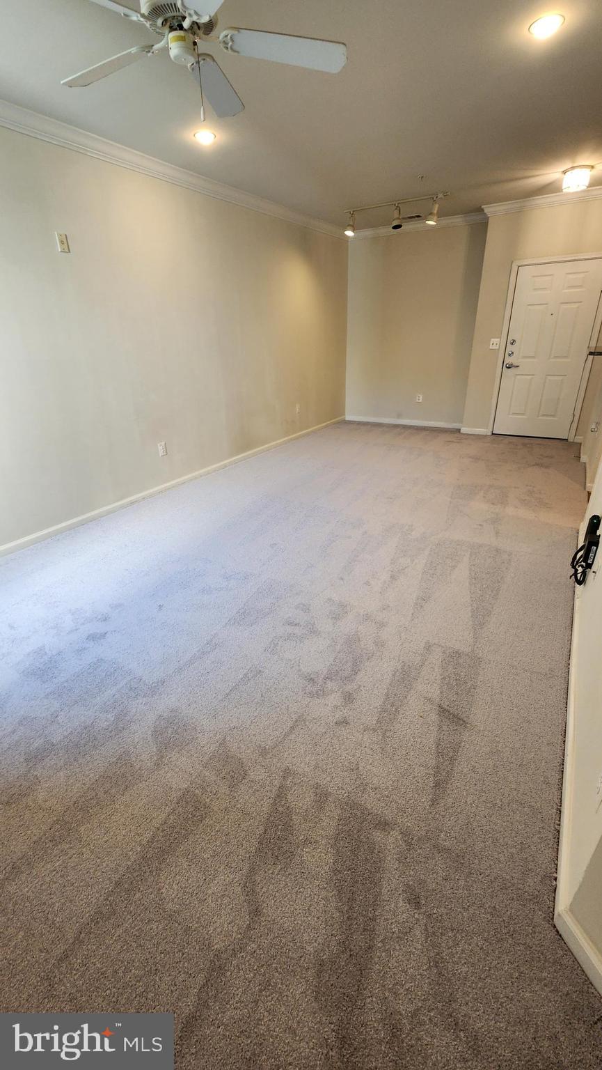 SAVOY AT RESTON TOWN CENTER - Residential Lease