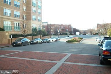SAVOY AT RESTON TOWN CENTER - Residential Lease