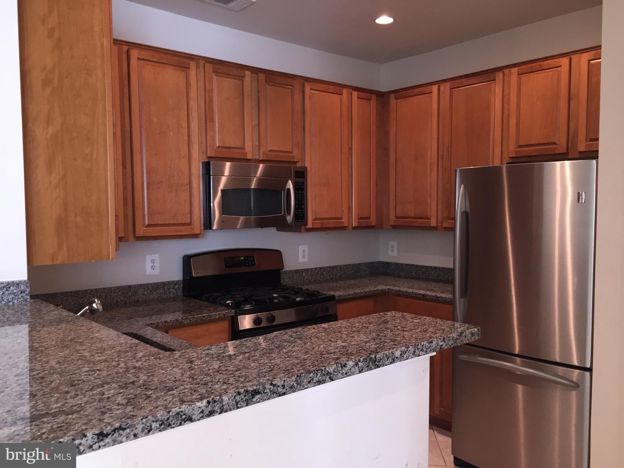 SAVOY AT RESTON TOWN CENTER - Residential Lease