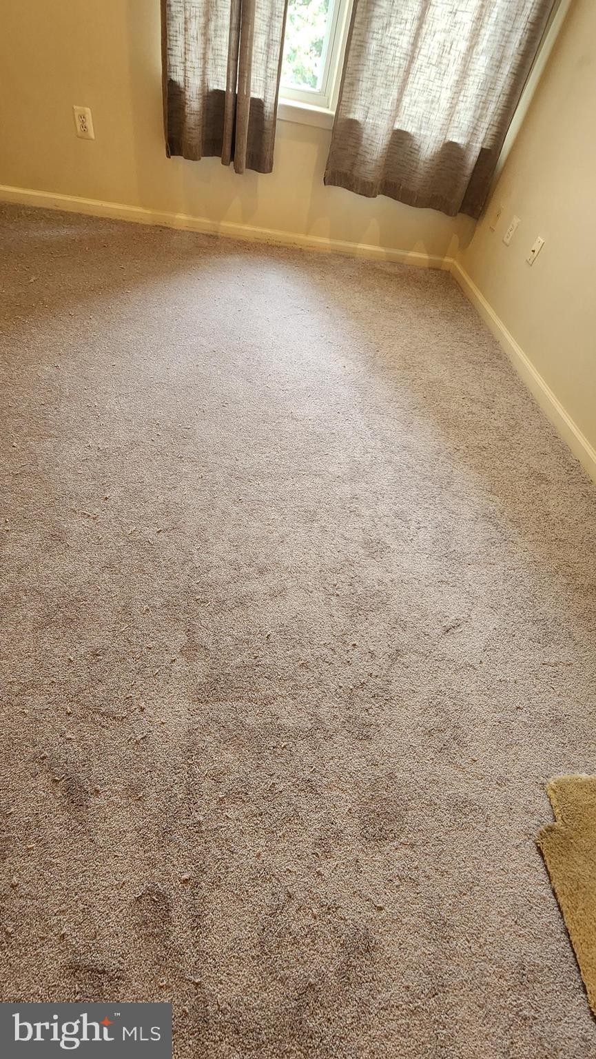 SAVOY AT RESTON TOWN CENTER - Residential Lease