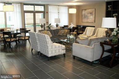 SAVOY AT RESTON TOWN CENTER - Residential Lease