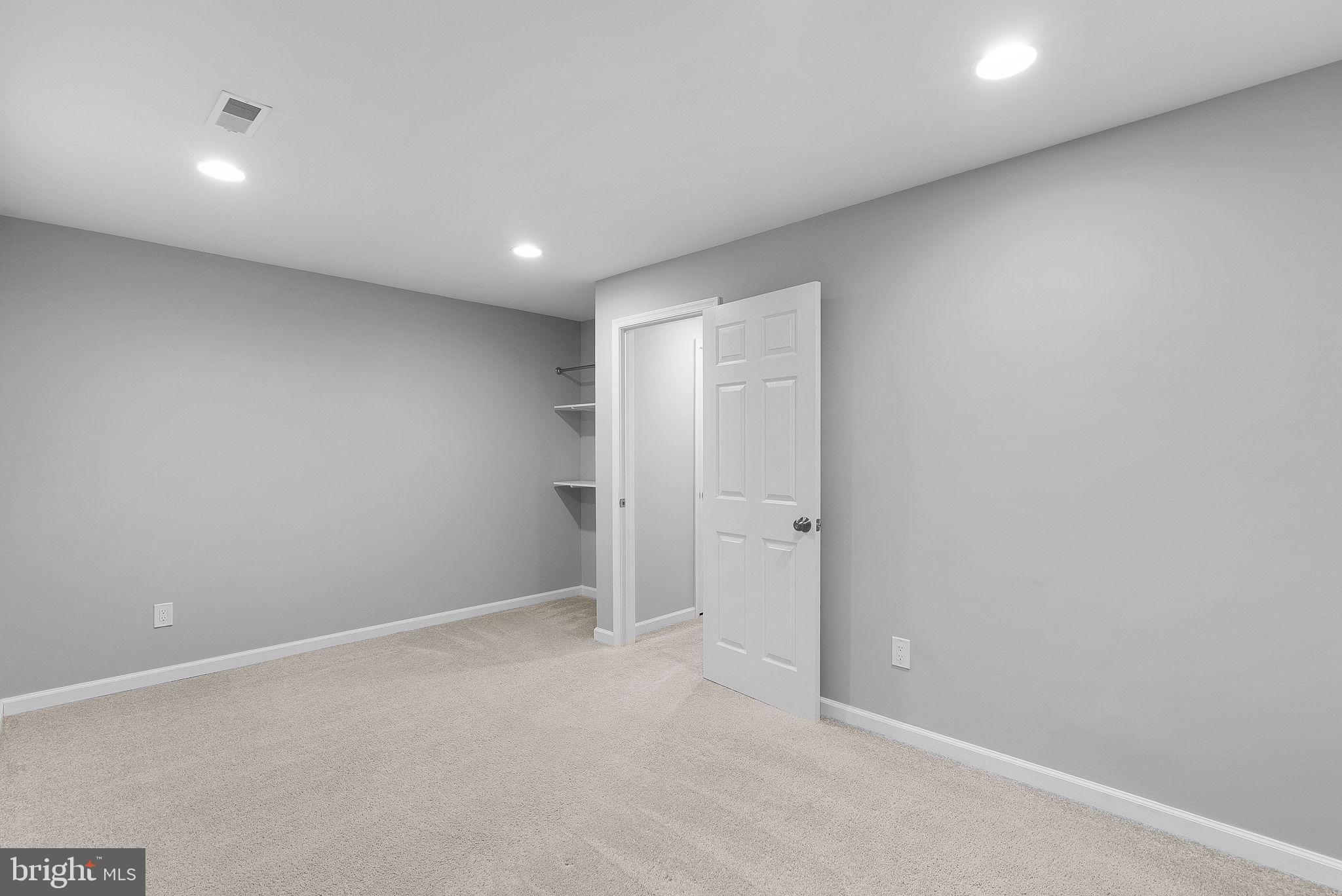 OLD DOMINION VALLEY - Residential