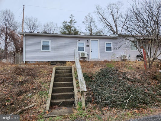 9349 VALLEY RD APT 109, BERKELEY SPRINGS, WV 25411 - Image 5b0e1ba8a9c8fa52e00931a6de6dbf3b/3905931077