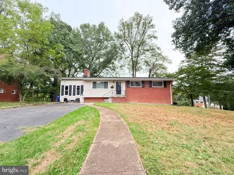 6910 FERN PLACE ANNANDALE VA 22003
