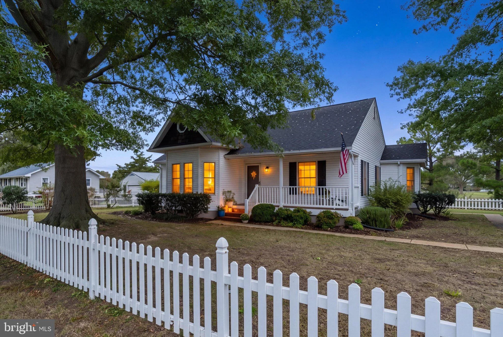 105 Pier Street E, Oxford, MD 21654