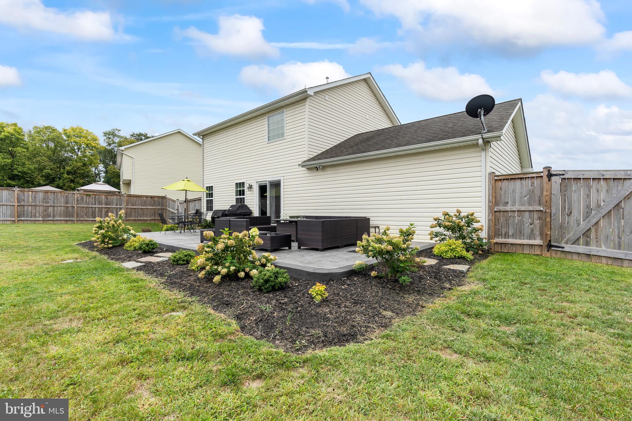 PINE GROVE ESTATES - Residential