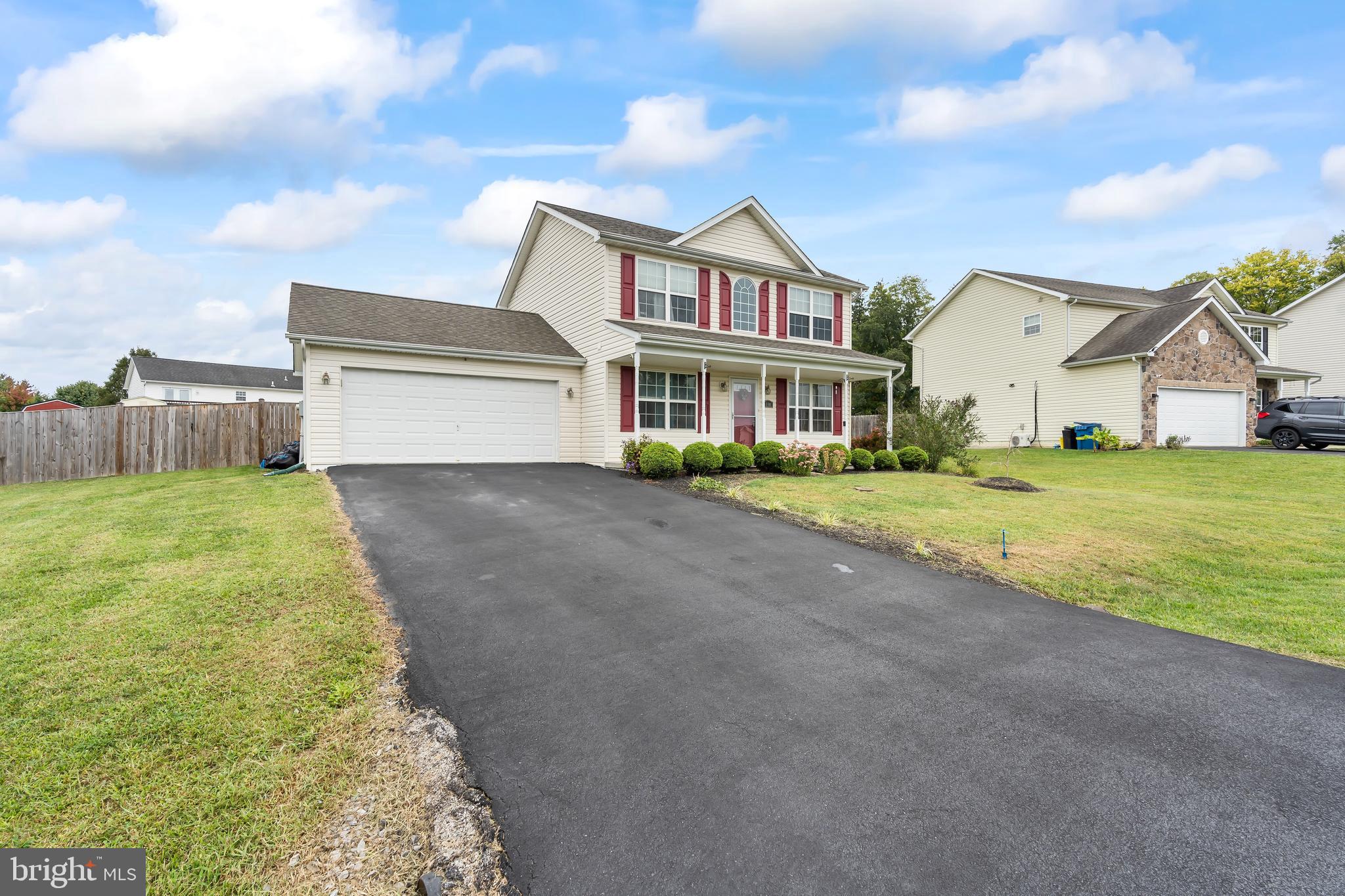 PINE GROVE ESTATES - Residential