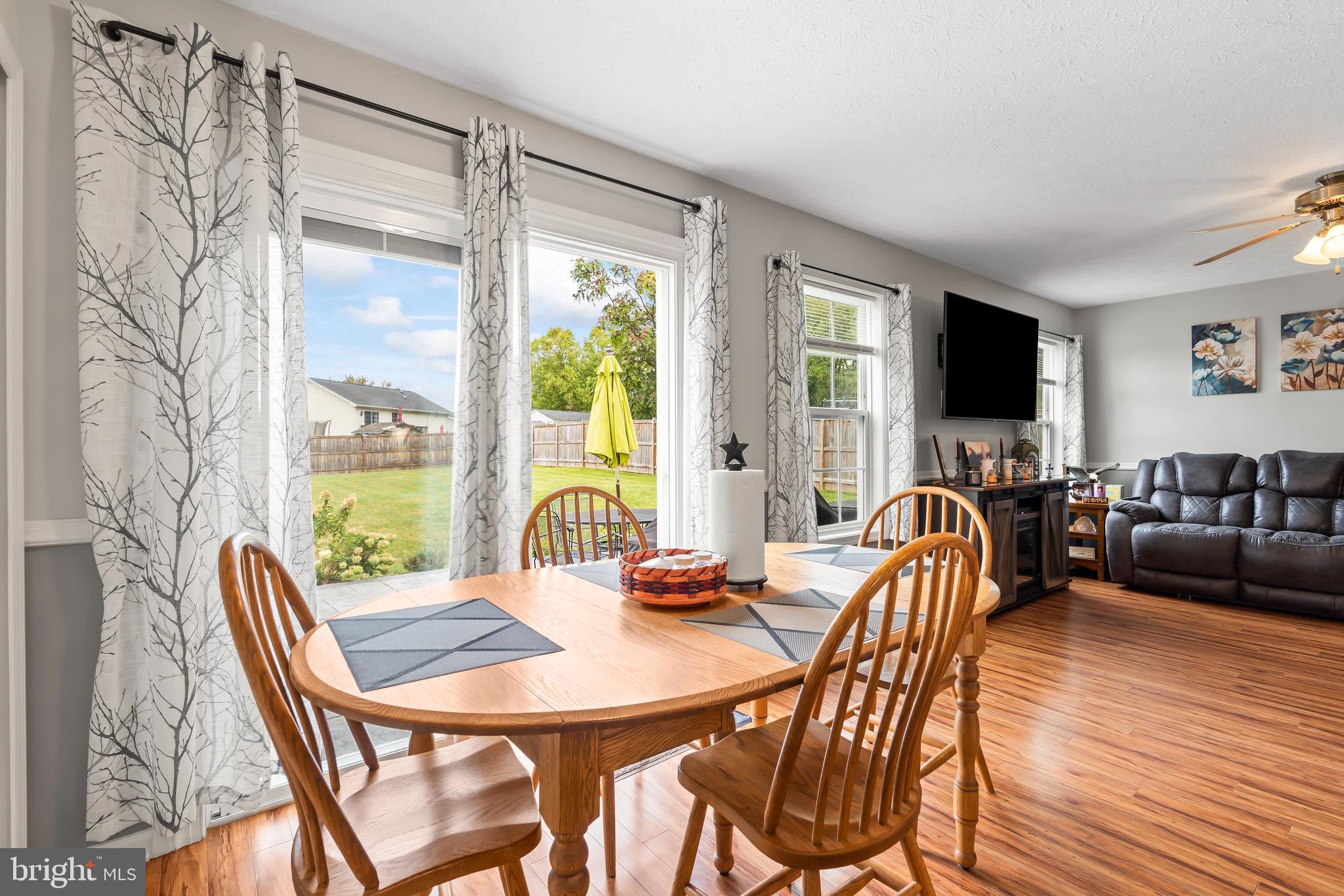 PINE GROVE ESTATES - Residential