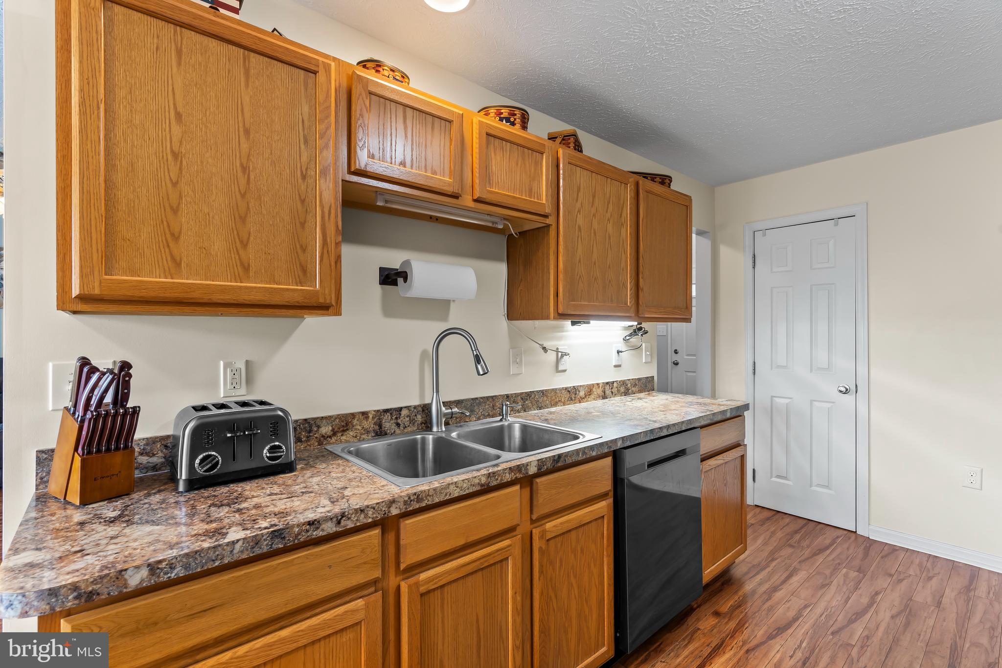 PINE GROVE ESTATES - Residential