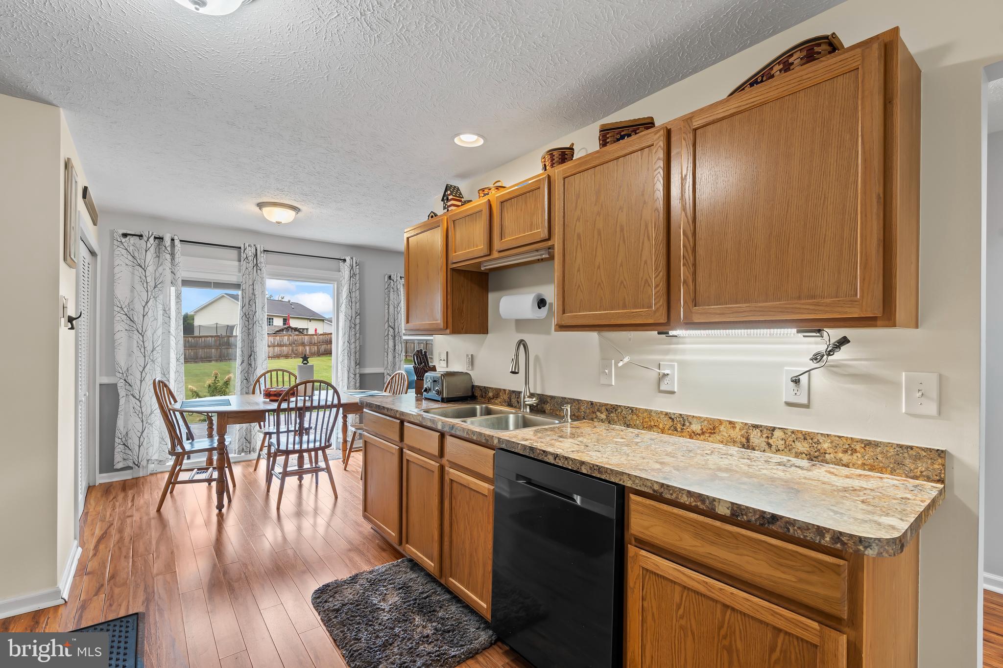 PINE GROVE ESTATES - Residential