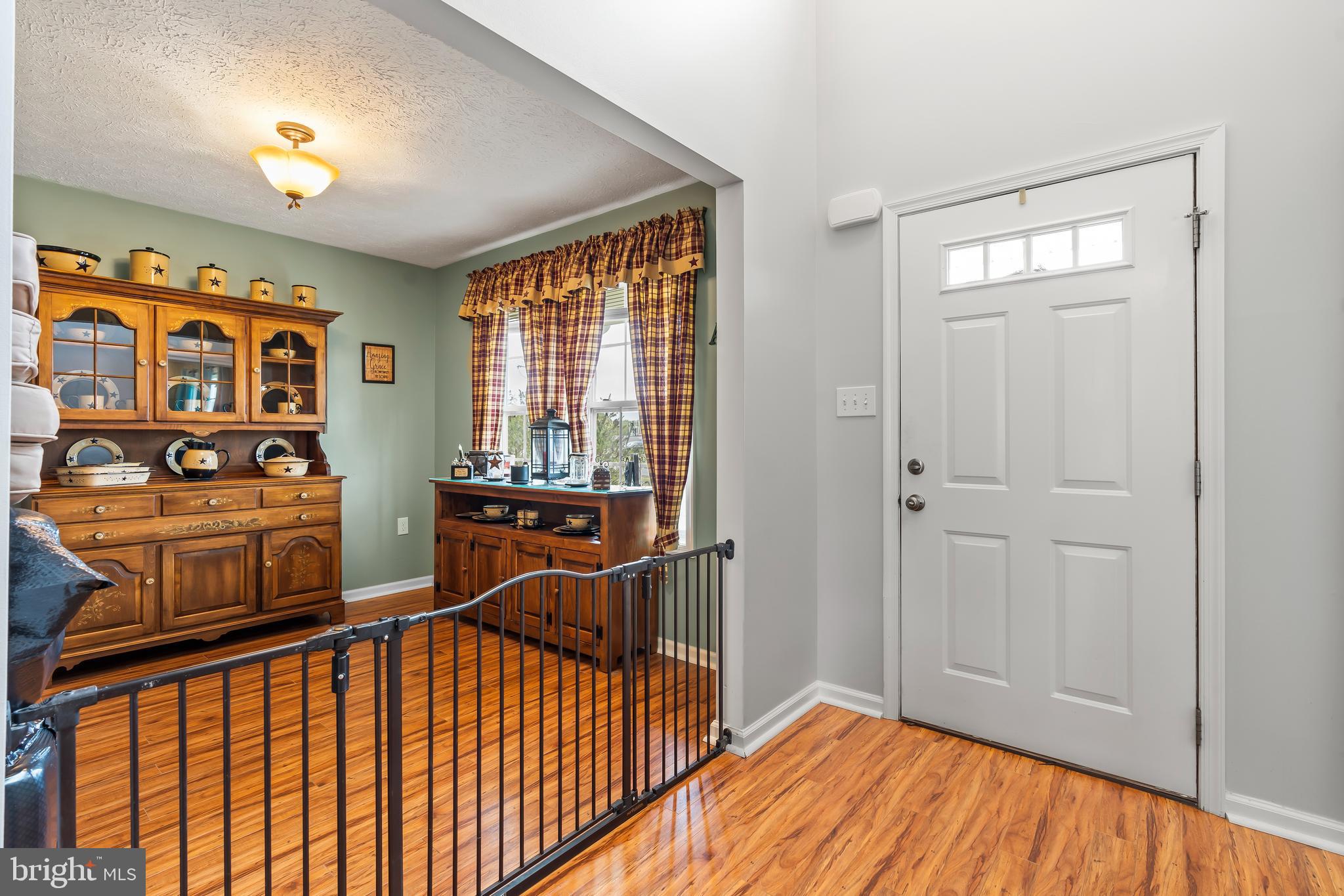 PINE GROVE ESTATES - Residential