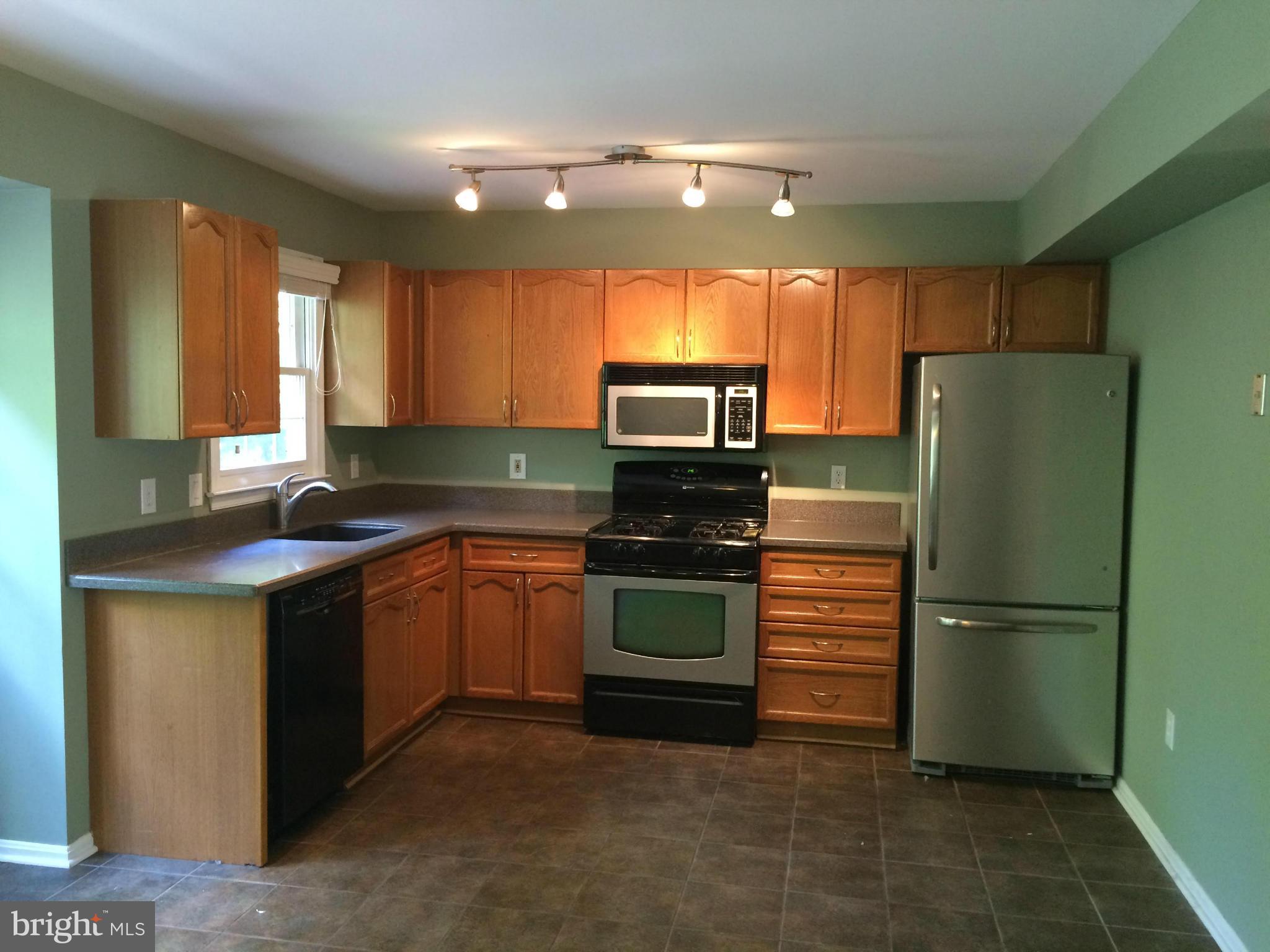 WOODSTONE - Residential Lease