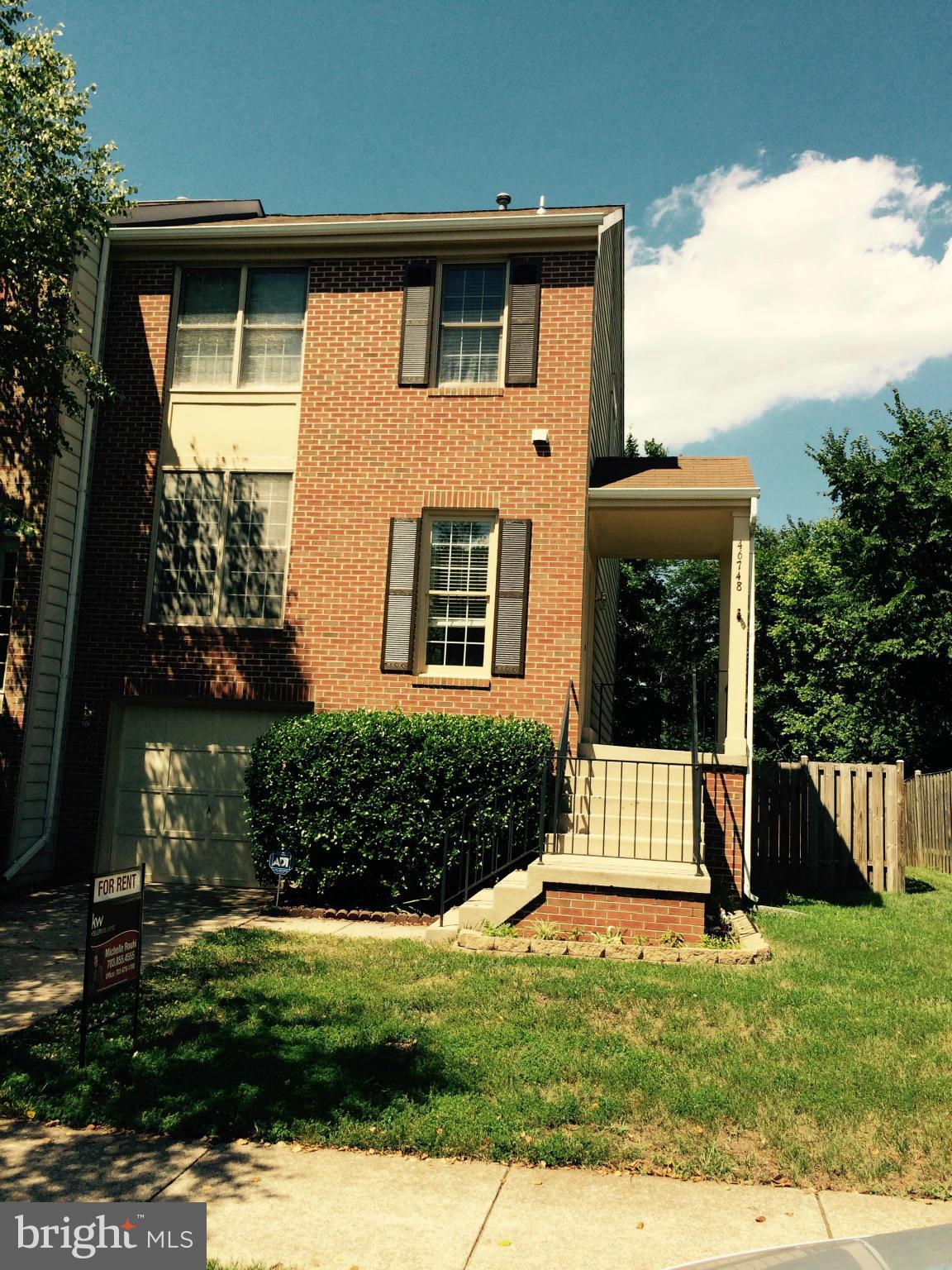 WOODSTONE - Residential Lease