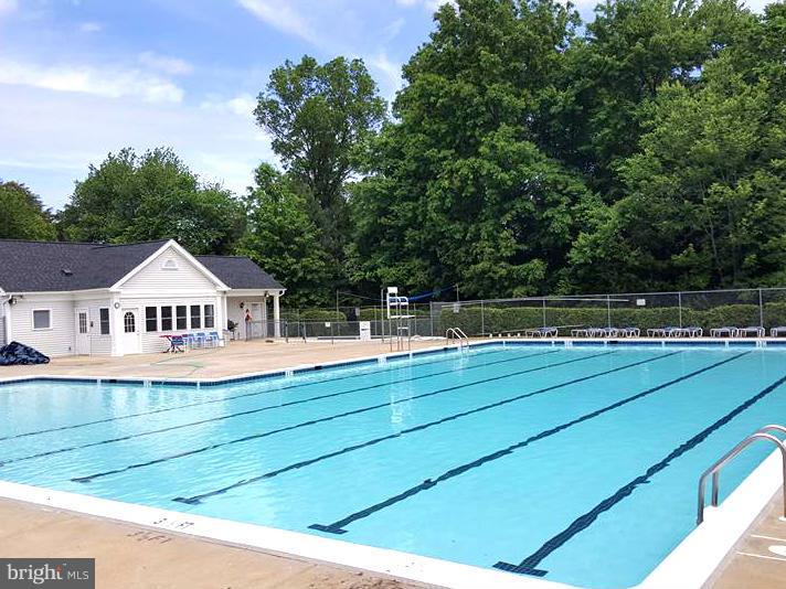 WOODSTONE - Residential Lease