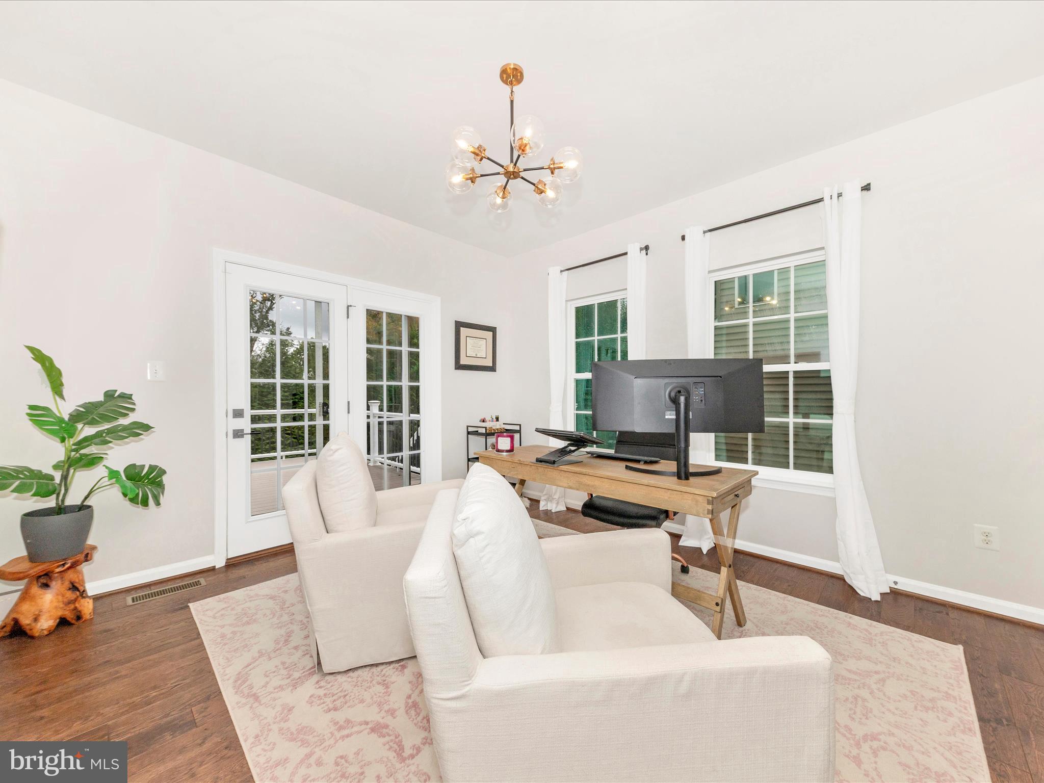 WOODRIDGE - Residential