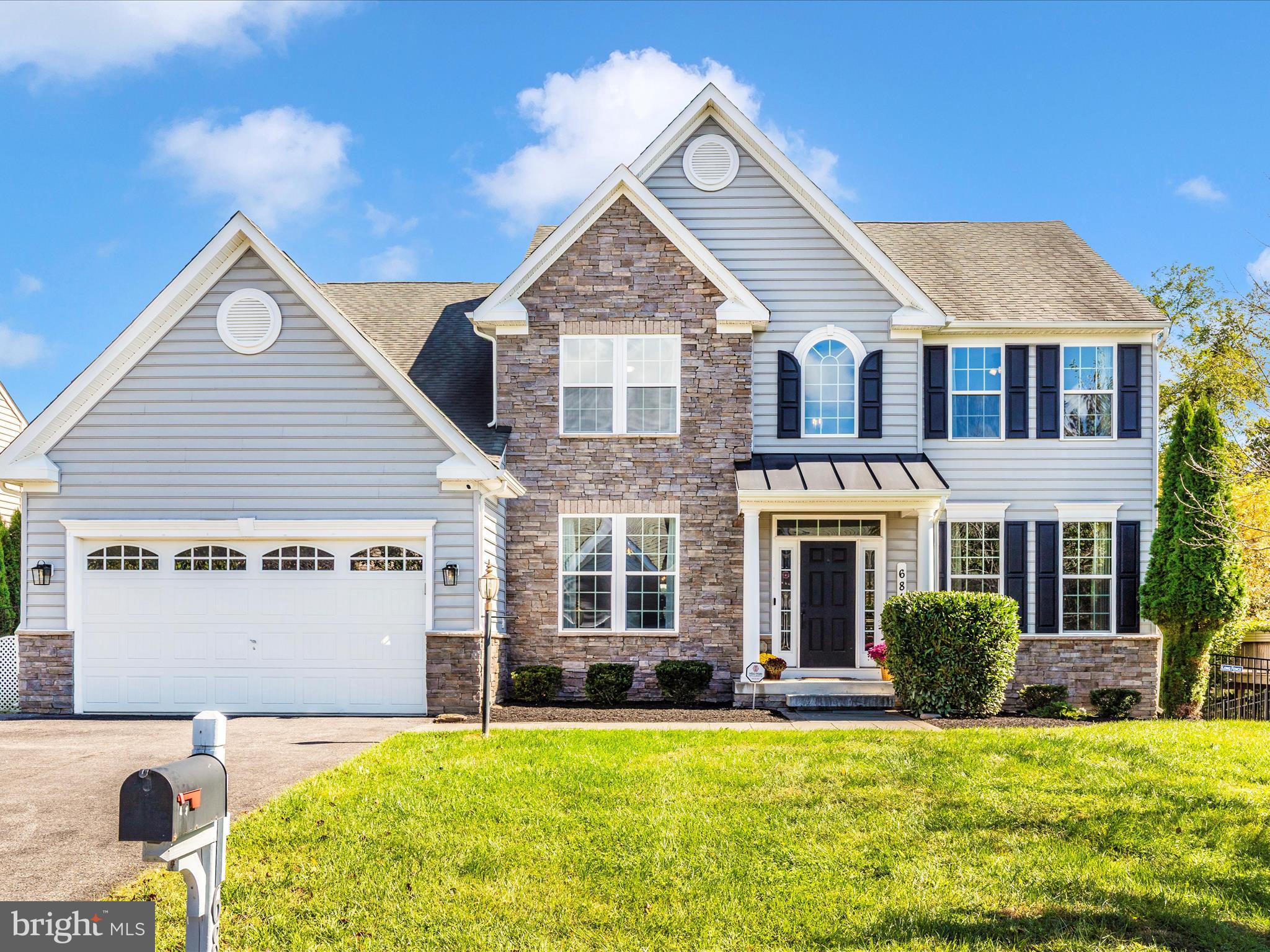 WOODRIDGE - Residential