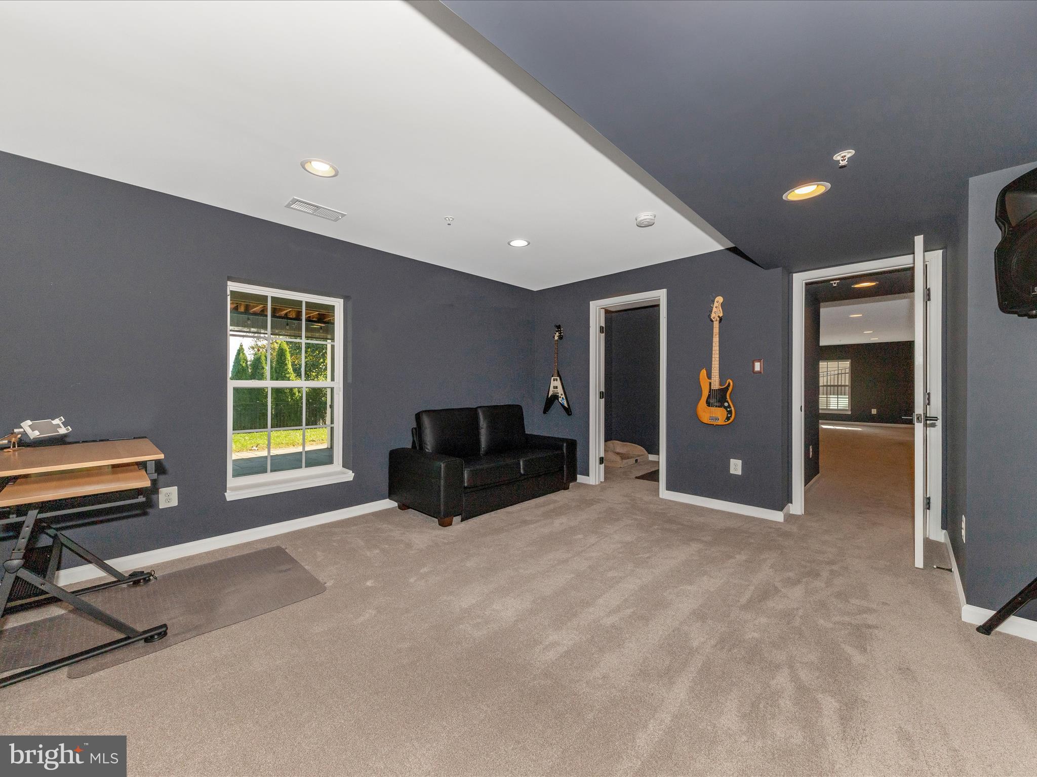 WOODRIDGE - Residential