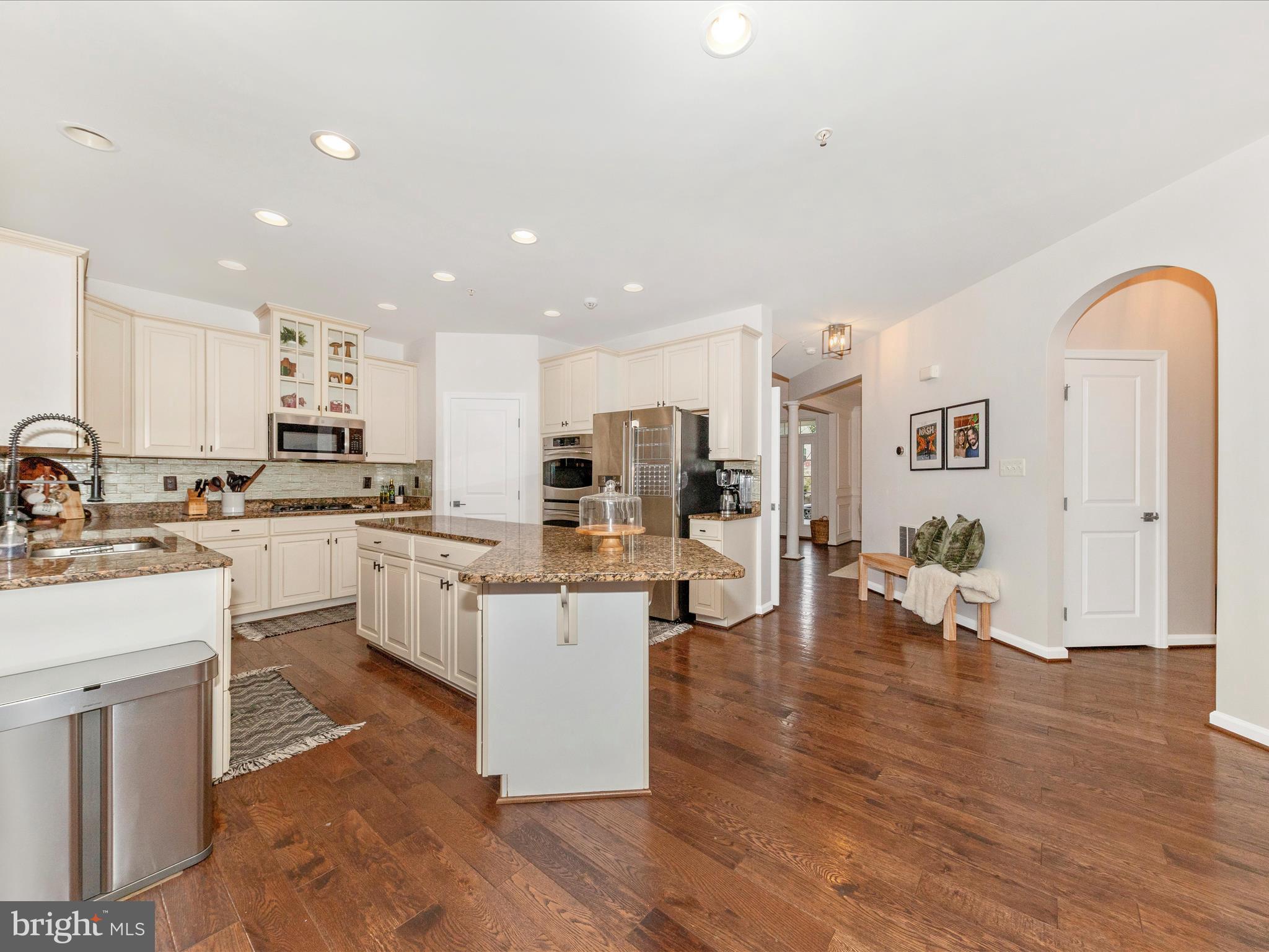 WOODRIDGE - Residential