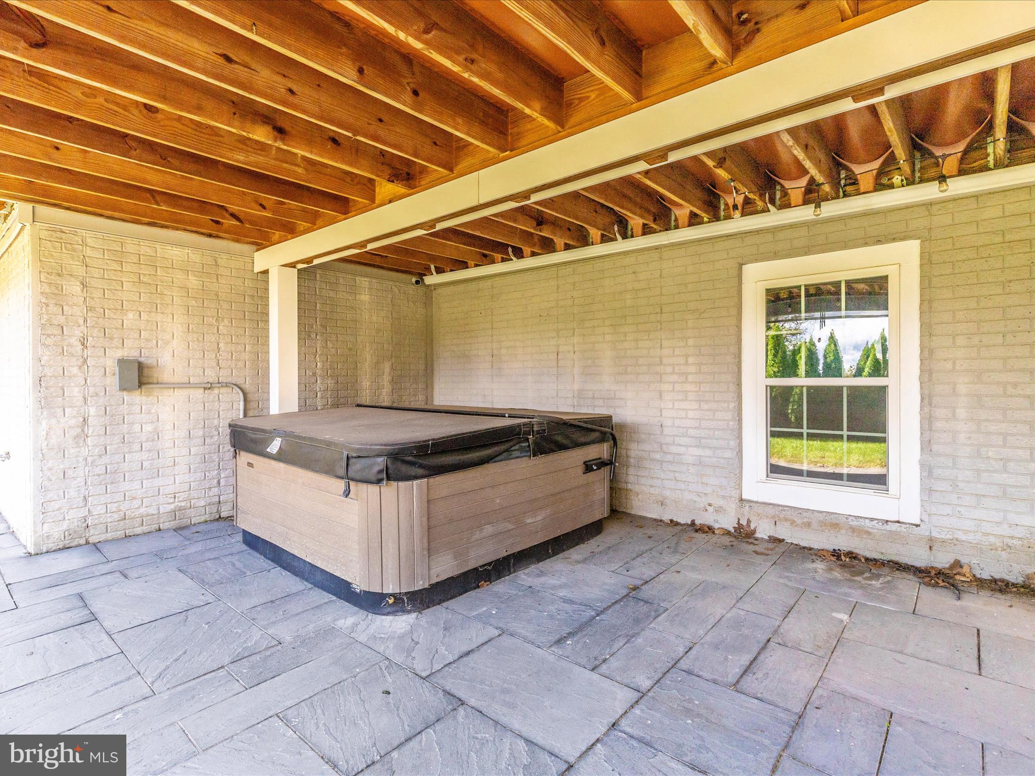 WOODRIDGE - Residential