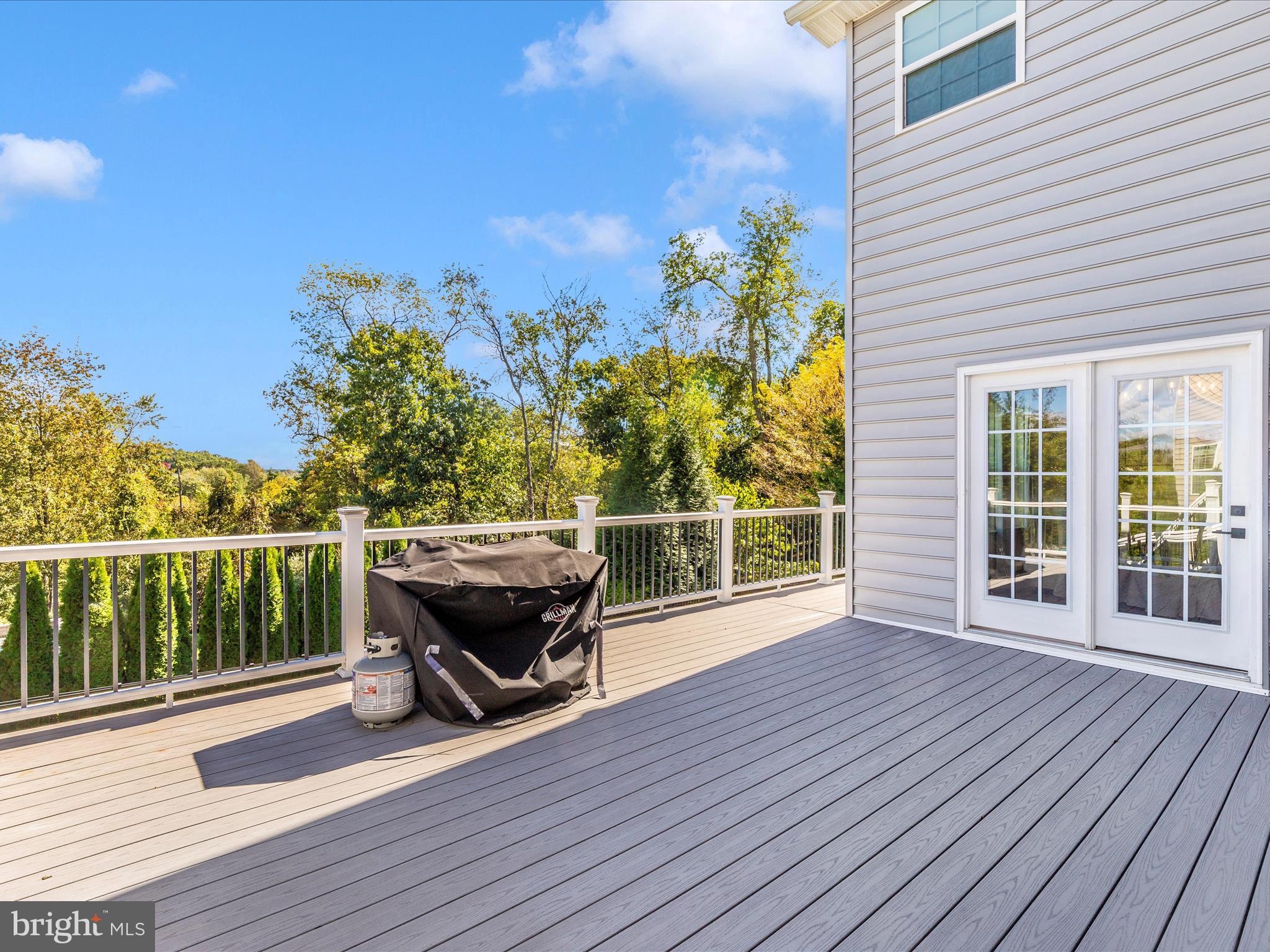 WOODRIDGE - Residential